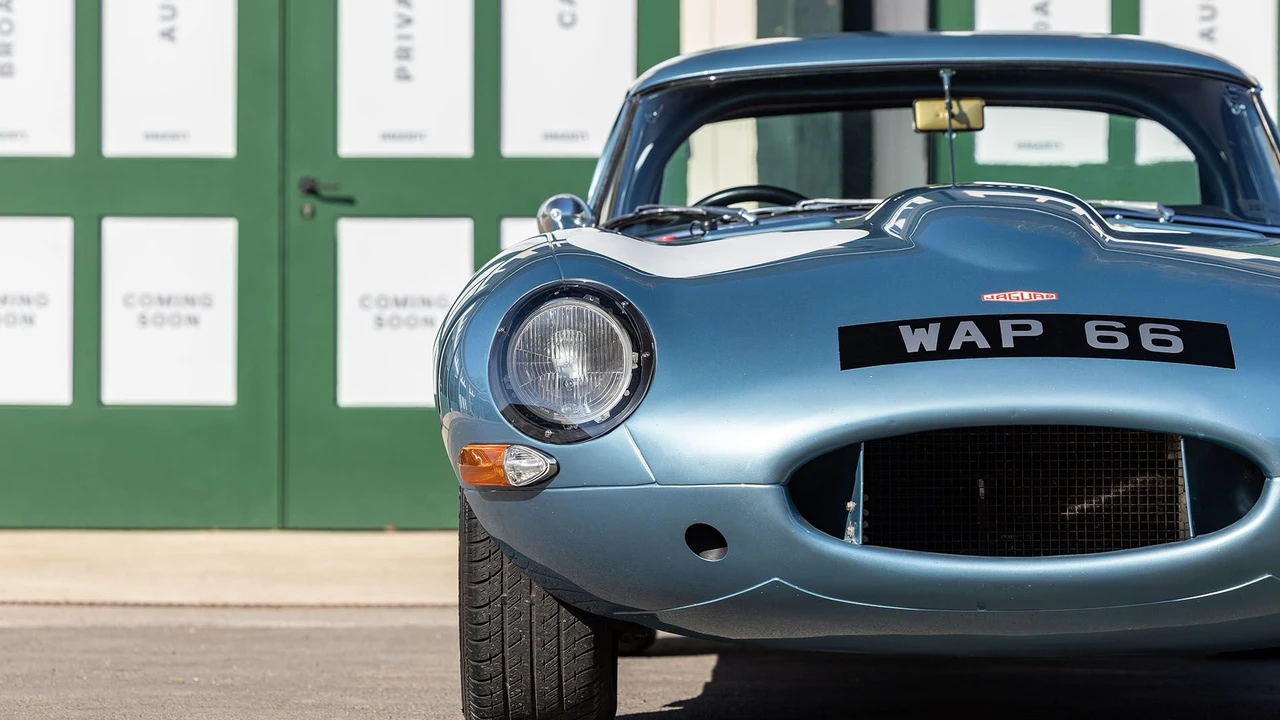 1961 Jaguar E-Type Series 1 - Image 2 of 31