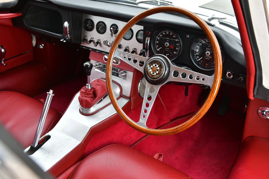 1961 Jaguar E-Type Series 1 - Image 8 of 31