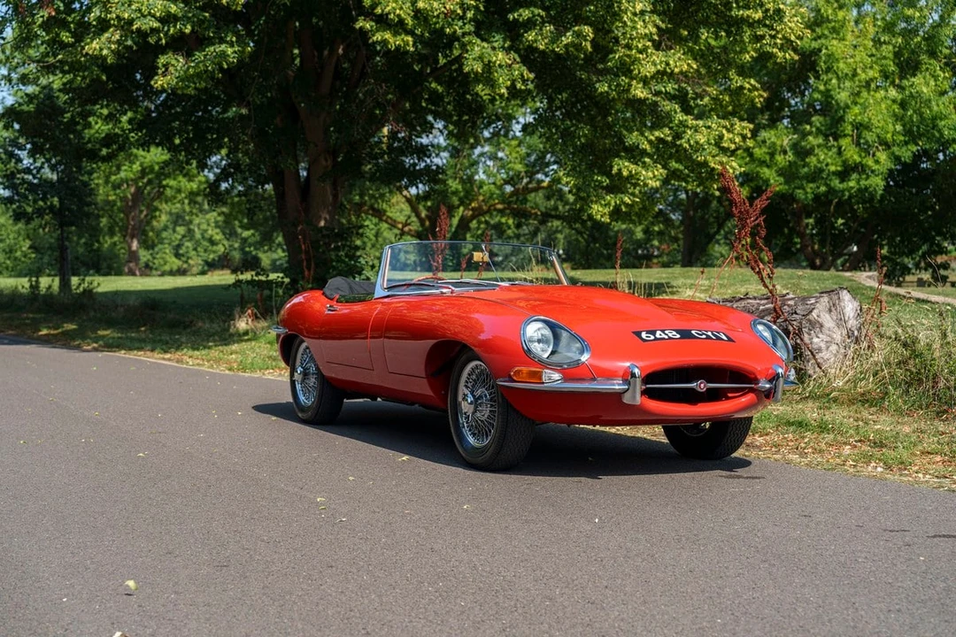 1961 Jaguar E-Type Series 1 - Image 2 of 30