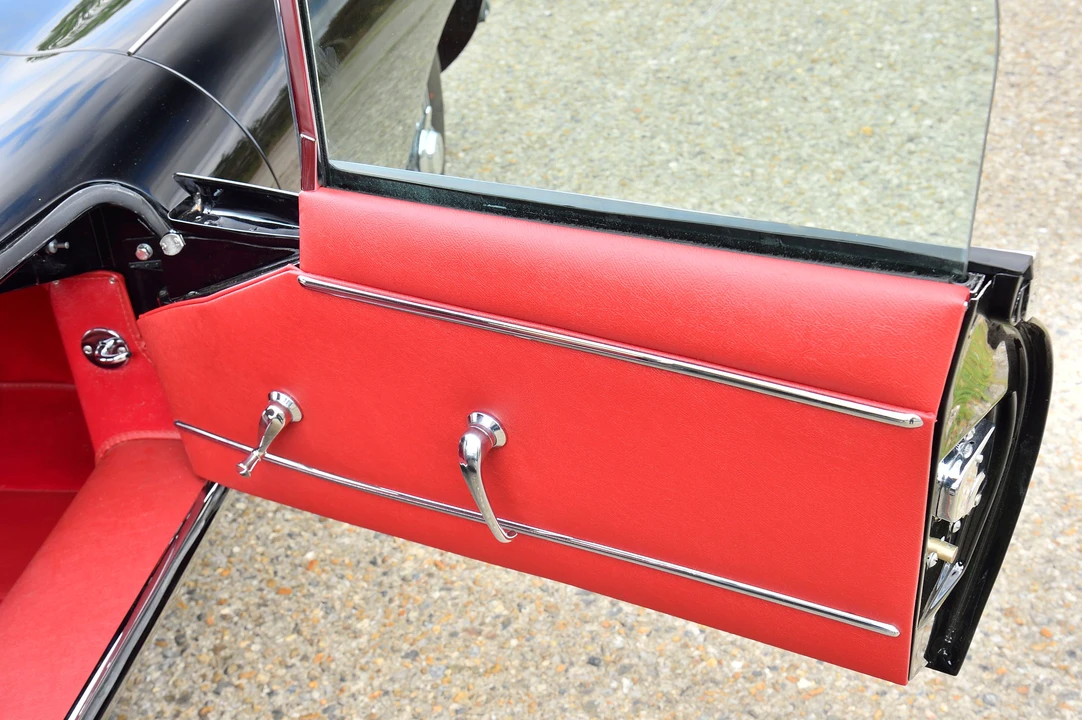 1961 Jaguar E-Type Series 1 - Image 17 of 31