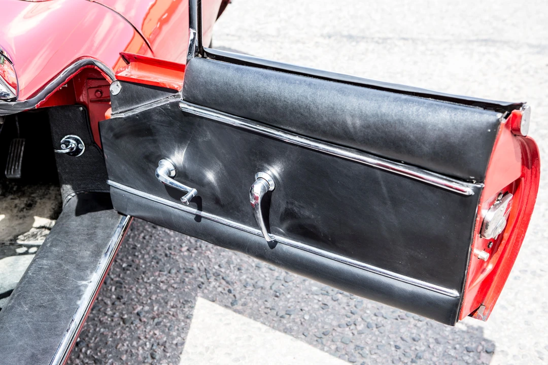 1961 Jaguar E-Type Series 1 - Image 9 of 30