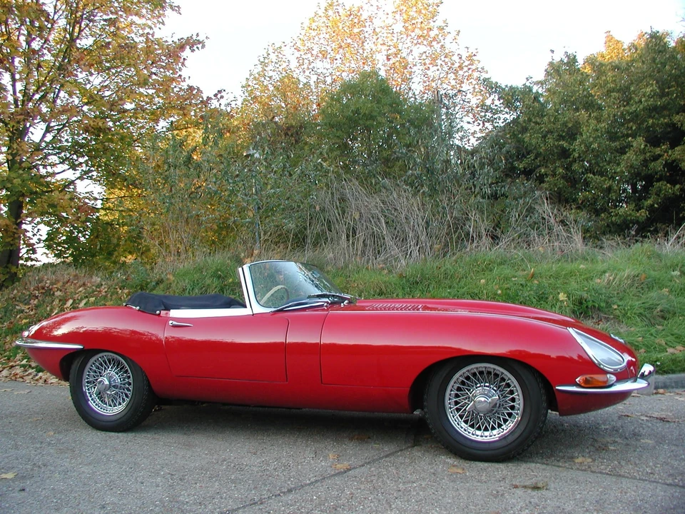 1961 Jaguar E-Type Series 1 - Image 2 of 5