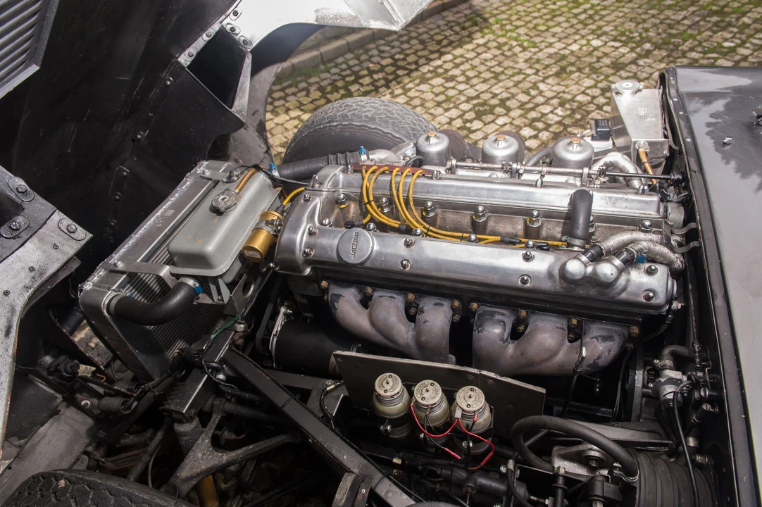 1961 Jaguar E-Type Series 1 - Image 8 of 11