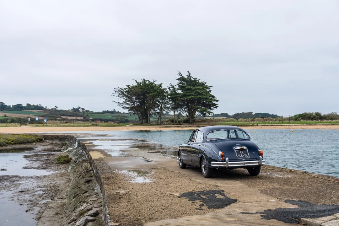 1961 Jaguar Mark II - Image 13 of 30