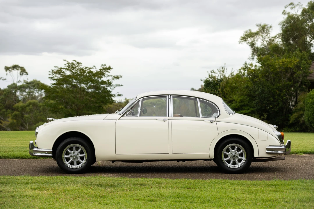 1961 Jaguar Mark II - Image 8 of 31