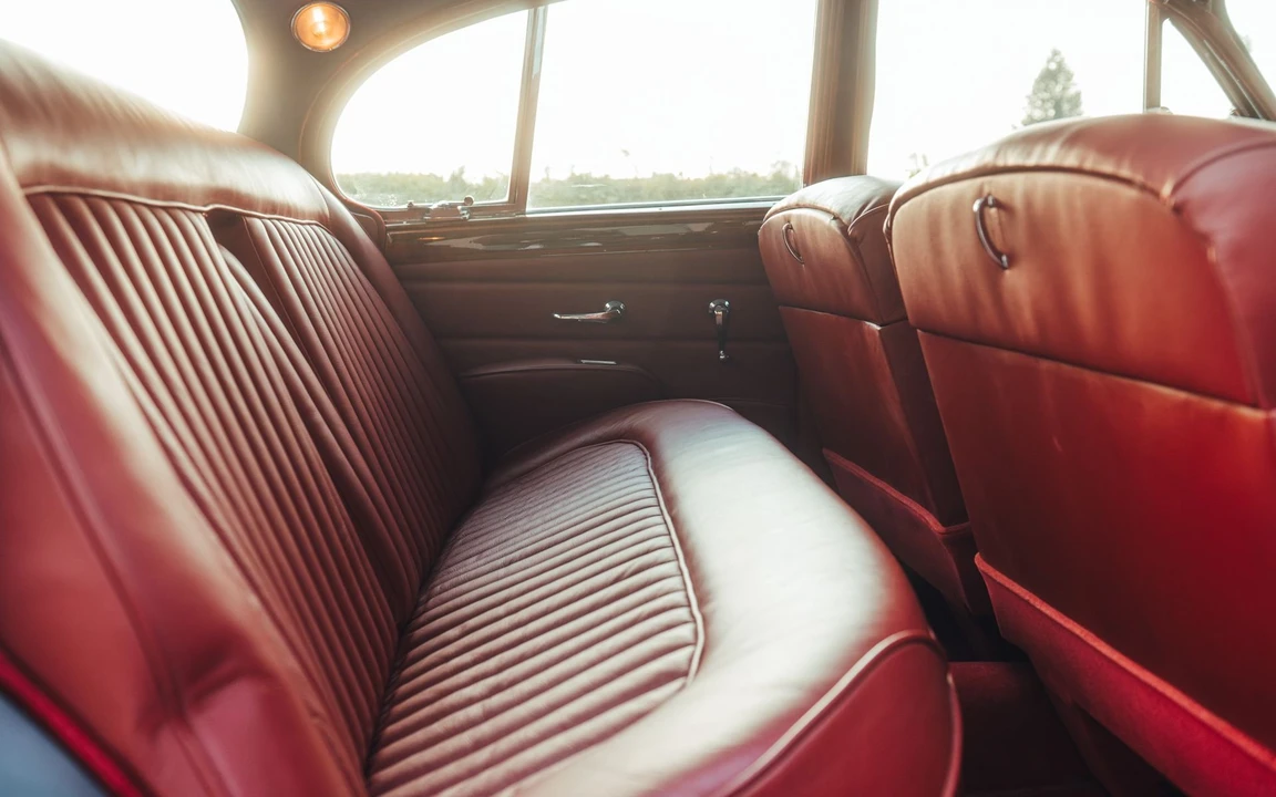 1961 Jaguar Mark II - Image 6 of 31