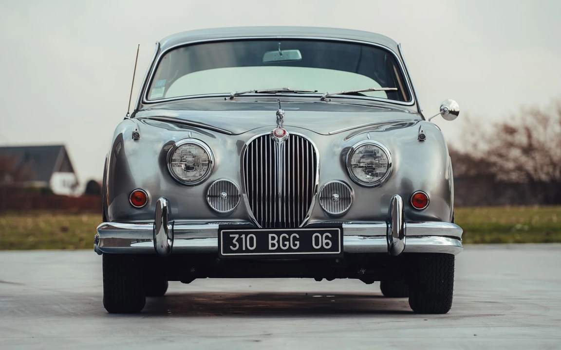 1961 Jaguar Mark II - Image 2 of 31