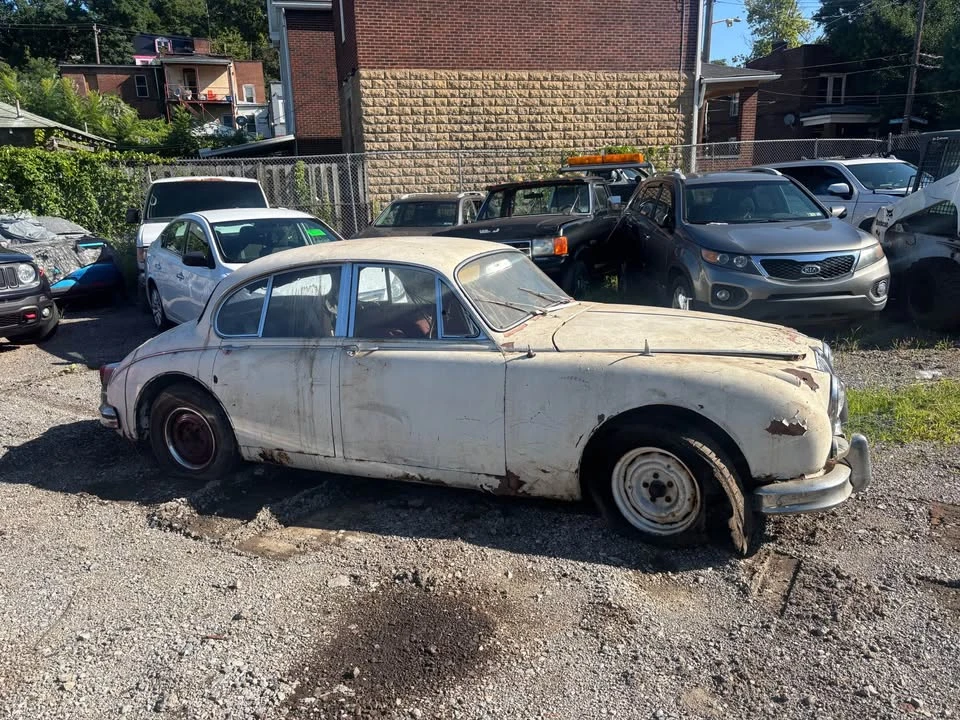 1961 Jaguar Mark II - Image 8 of 10