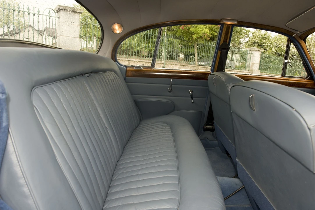 1961 Jaguar Mark II - Image 4 of 11