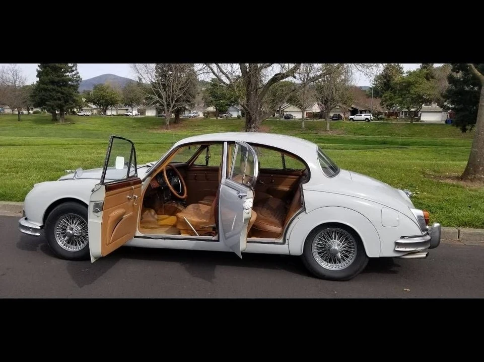 1961 Jaguar Mark II - Image 4 of 12