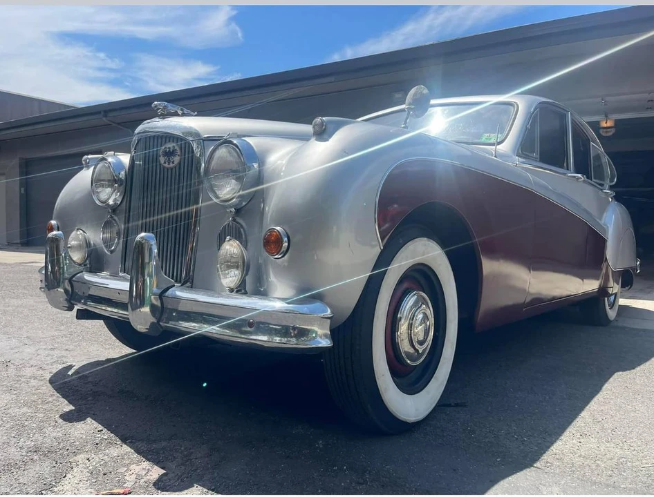 1961 Jaguar Mark VII & VIII & IX - Image 12 of 23