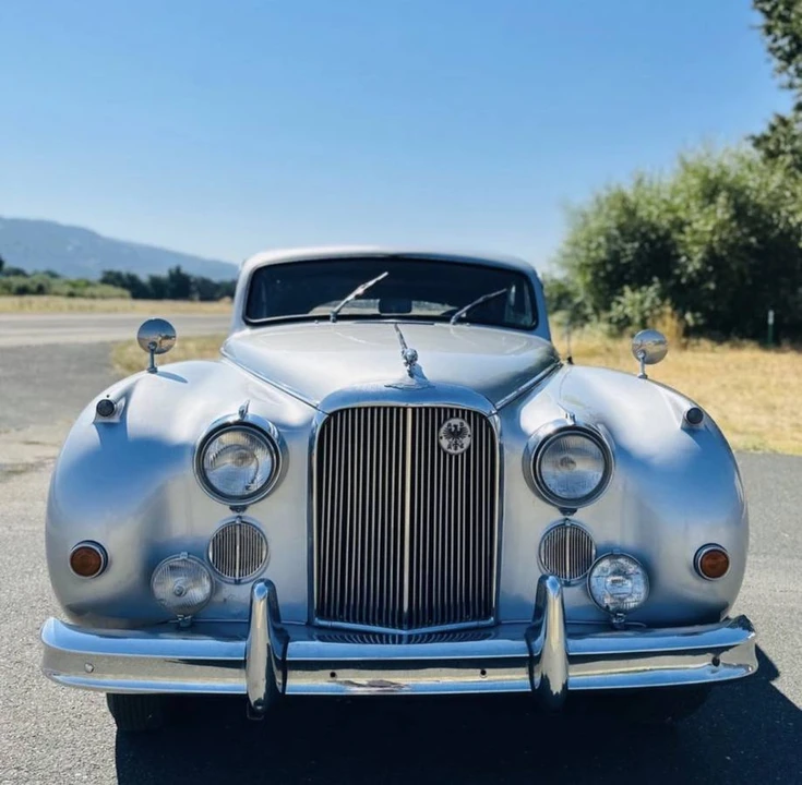 1961 Jaguar Mark VII & VIII & IX - Image 10 of 23