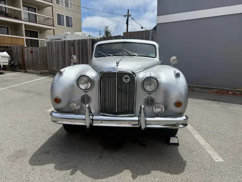 1961 Jaguar Mark IX
