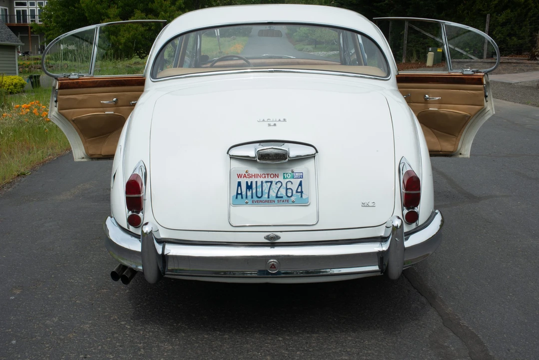 1961 Jaguar Mark II - Image 16 of 31