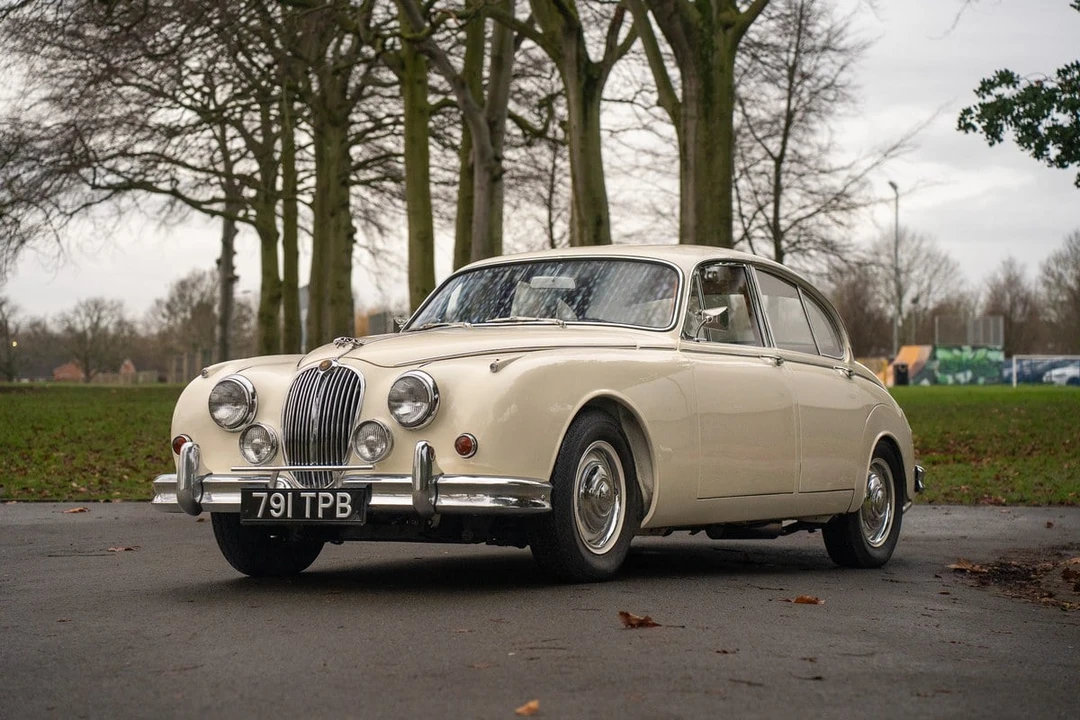 1961 Jaguar Mark II - Image 12 of 30