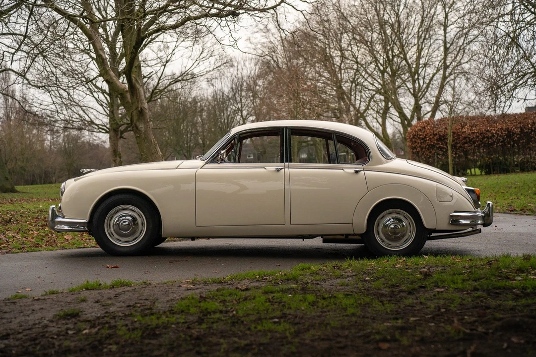 1961 Jaguar Mark II - Image 13 of 30