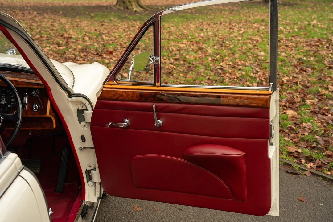 1961 Jaguar Mark II - Image 24 of 30