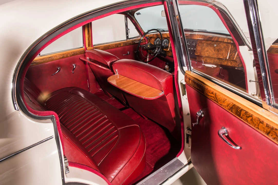 1961 Jaguar Mark II - Image 4 of 7