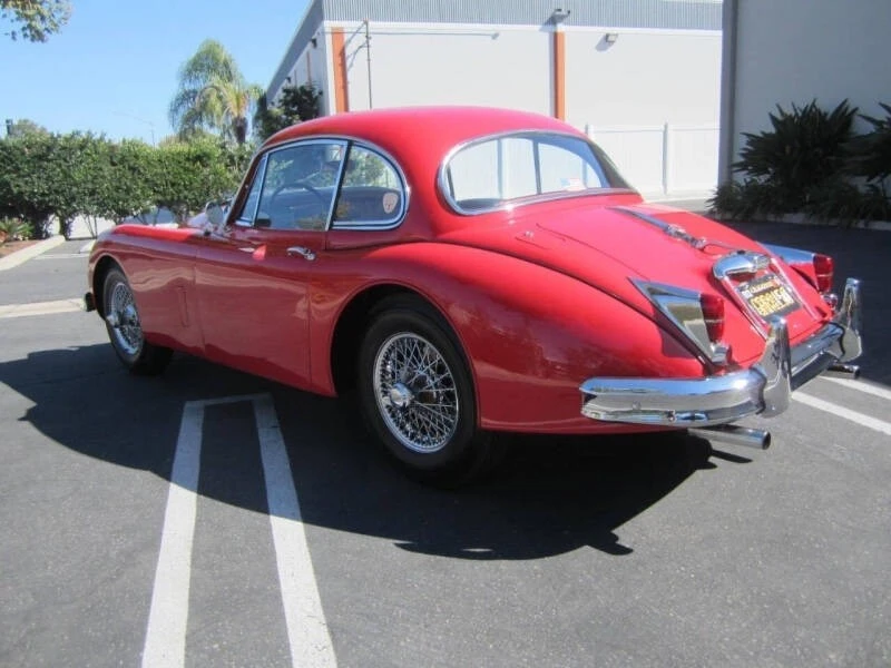 1961 Jaguar XK - Image 5 of 12