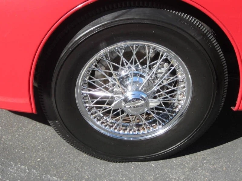 1961 Jaguar XK - Image 8 of 12