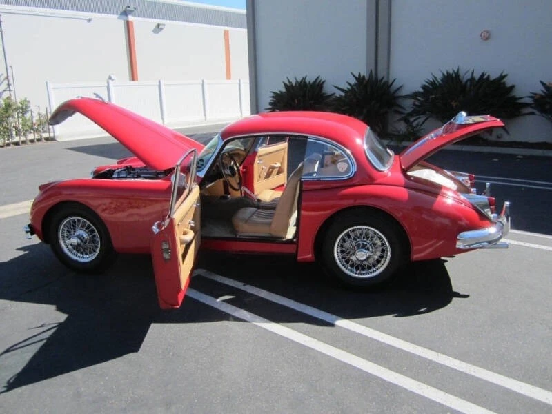 1961 Jaguar XK - Image 11 of 12