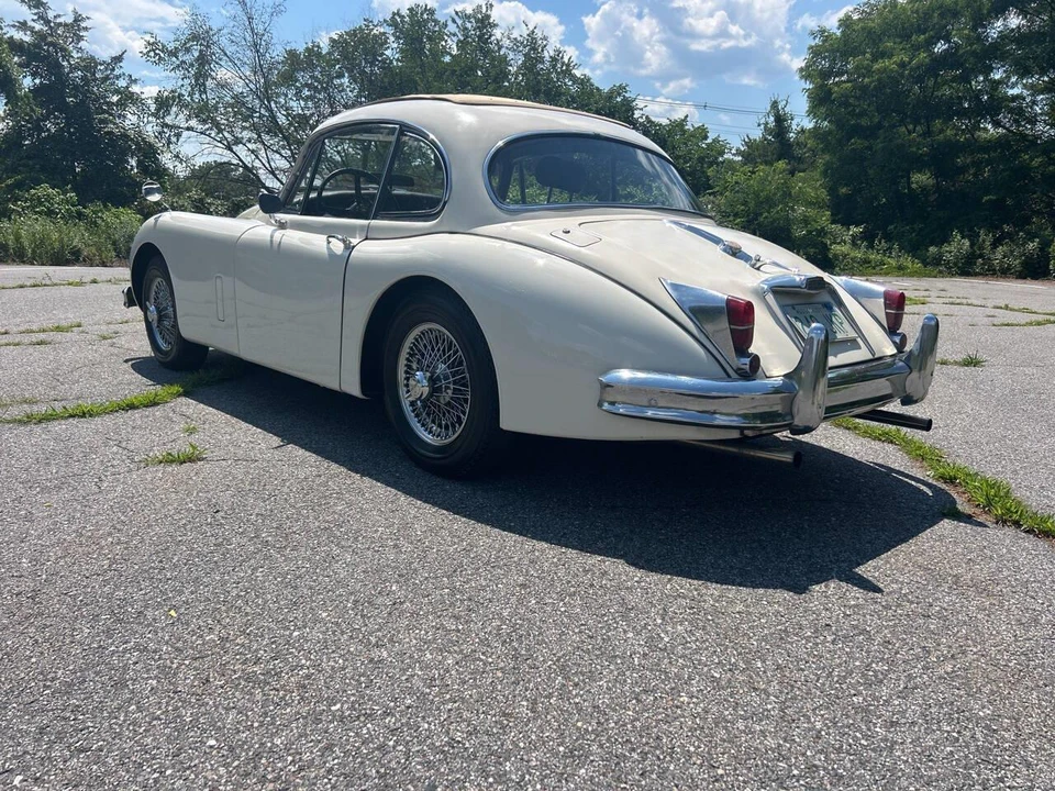 1961 Jaguar E-Type Series 1 - Image 6 of 31