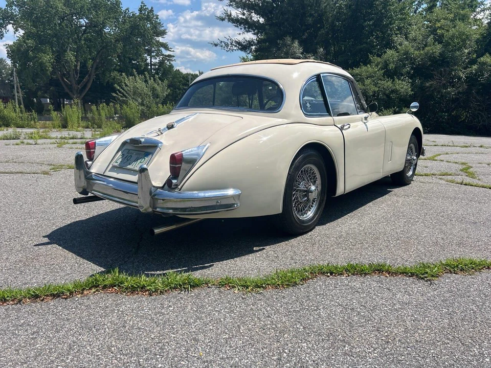 1961 Jaguar E-Type Series 1 - Image 10 of 31