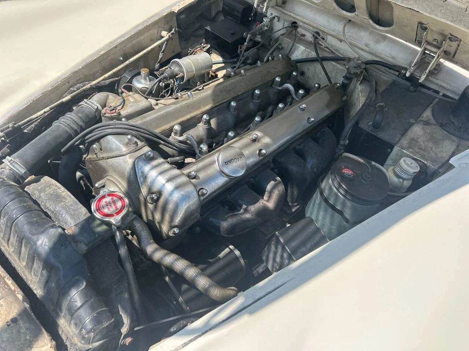 1961 Jaguar E-Type Series 1 - Image 28 of 31