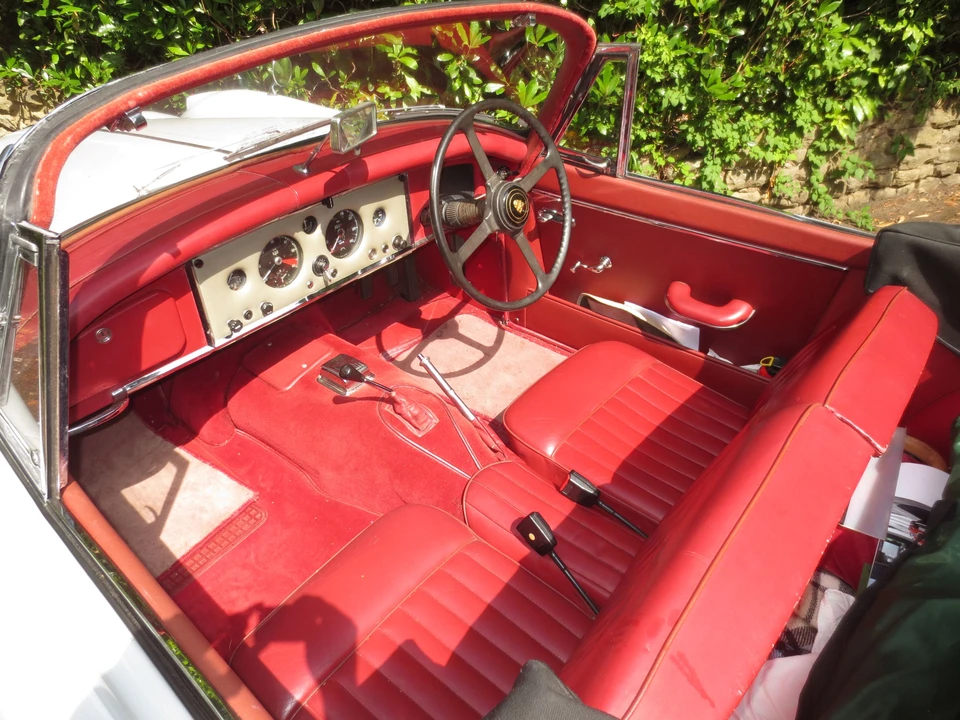 1961 Jaguar XK150 DHC Drophead - Image 9 of 17