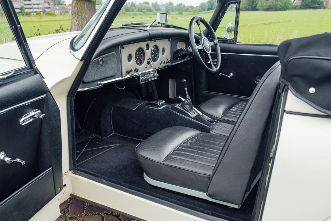 1961 Jaguar XK150 S - Image 19 of 31