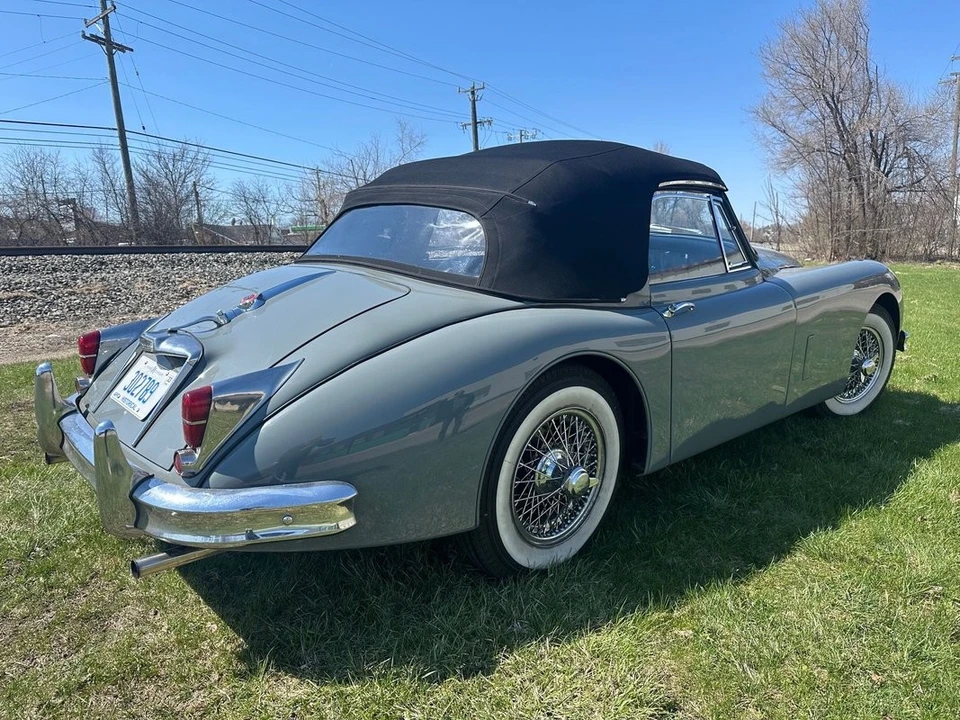 1961 Jaguar XK - Image 7 of 31