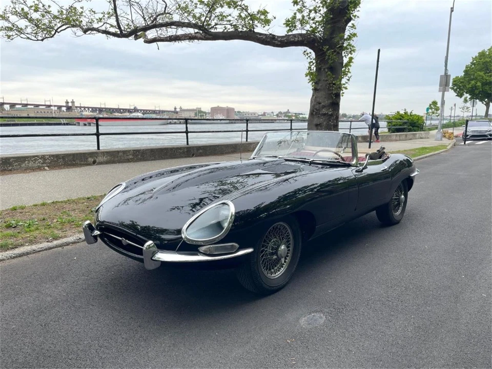 1961 Jaguar E-Type Series 1 - Image 2 of 8