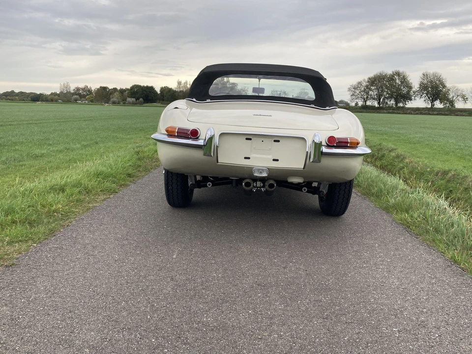 1961 Jaguar E-Type Series 1 - Image 19 of 31
