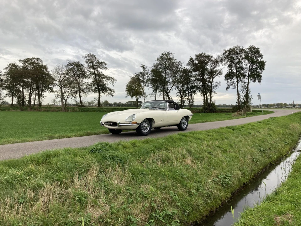 1961 Jaguar E-Type Series 1 - Image 3 of 31