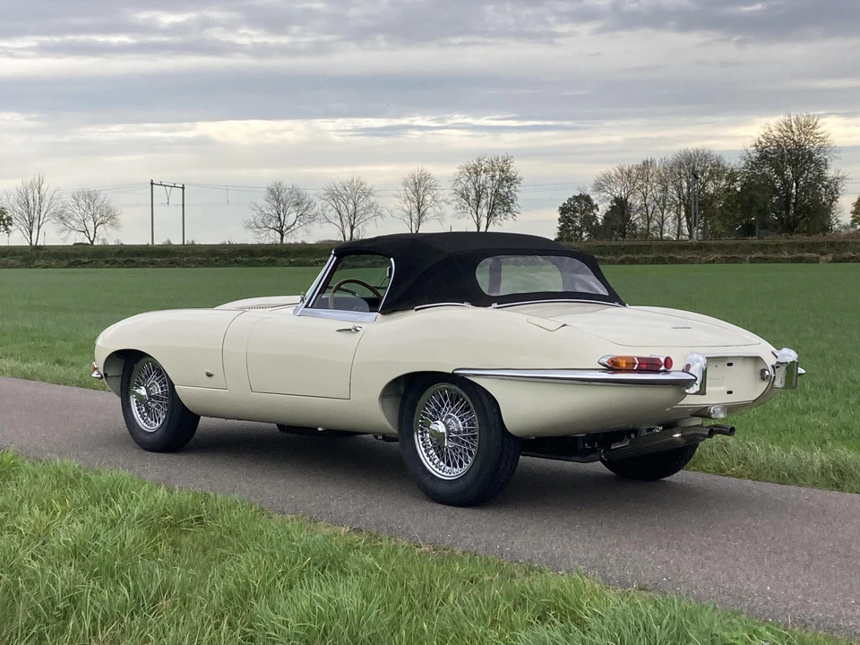 1961 Jaguar E-Type Series 1 - Image 24 of 31