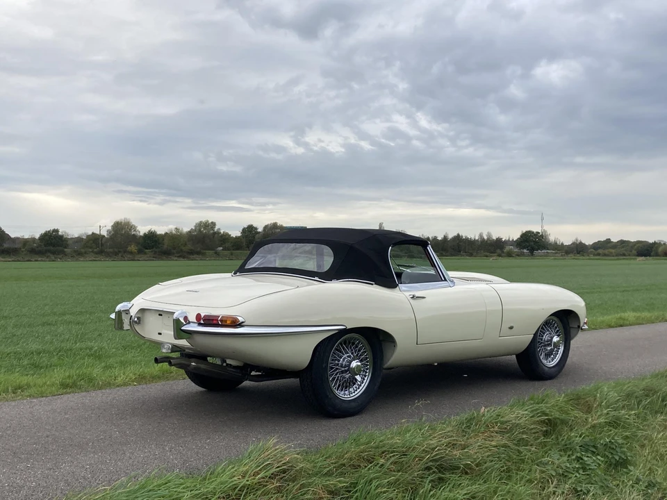 1961 Jaguar E-Type Series 1 - Image 17 of 31