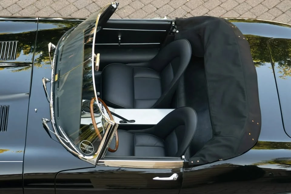 1961 Jaguar E-Type Series 1 - Image 6 of 7