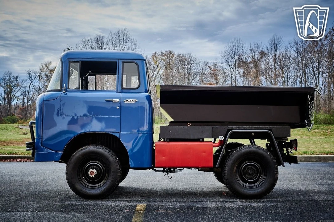 1961 Jeep Forward Control - Image 7 of 12