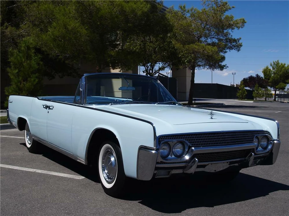 1961 Lincoln Continental 4th Gen - Image 2 of 5