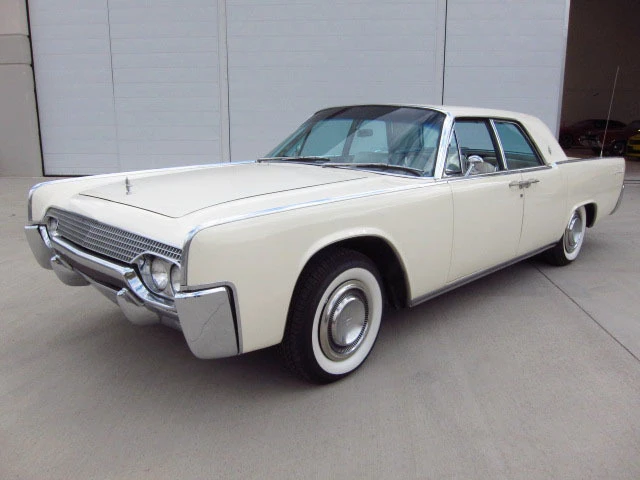 1961 Lincoln Continental 4th Gen - Image 2 of 3