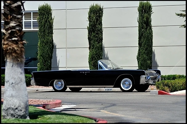 1961 Lincoln Continental 4th Gen - Image 4 of 5