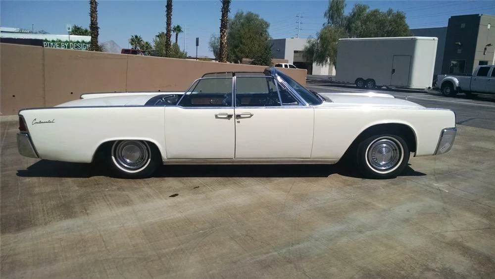 1961 Lincoln Continental 4th Gen - Image 2 of 3