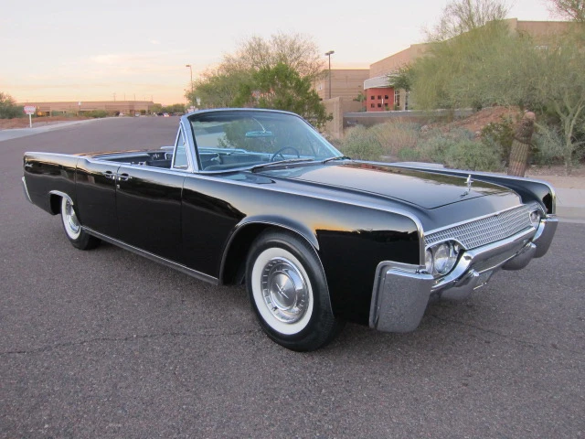 1961 Lincoln Continental 4th Gen - Image 2 of 5