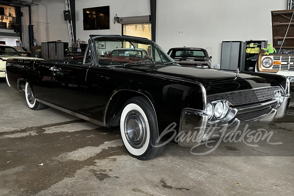1961 Lincoln Continental 4th Gen - Image 15 of 31