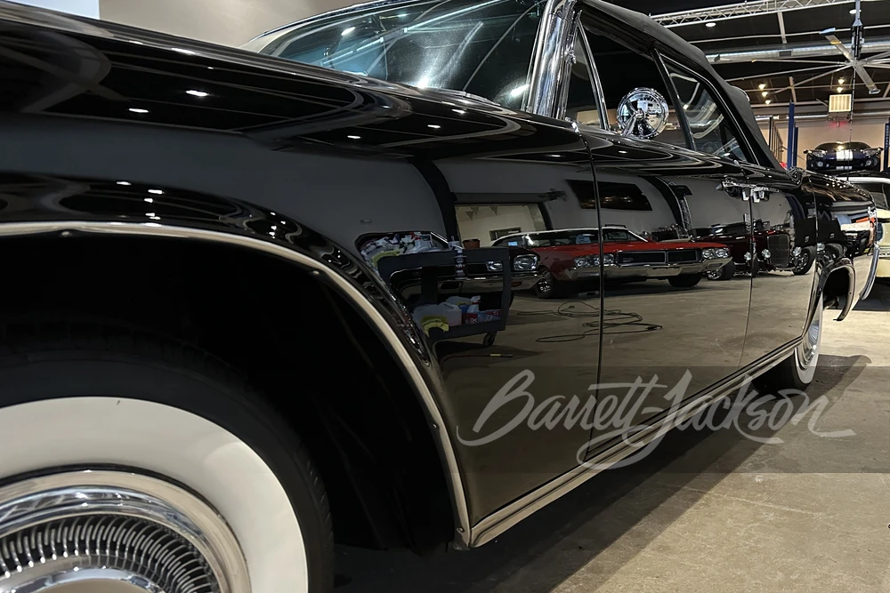1961 Lincoln Continental 4th Gen - Image 16 of 31