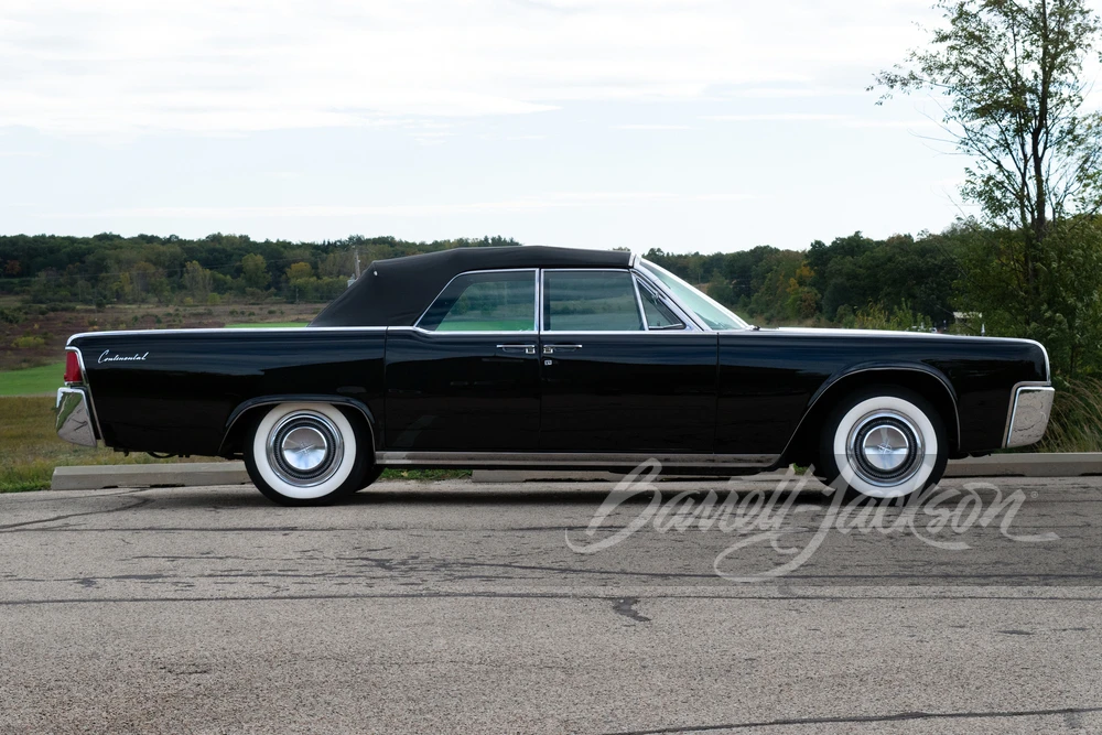 1961 Lincoln Continental 4th Gen - Image 17 of 31