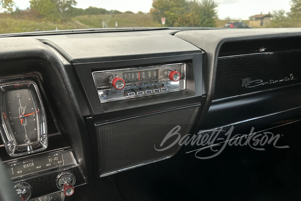 1961 Lincoln Continental 4th Gen - Image 27 of 31
