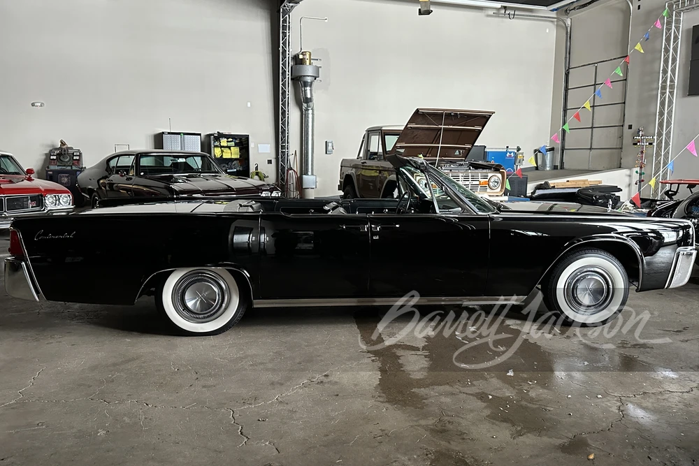 1961 Lincoln Continental 4th Gen - Image 30 of 31