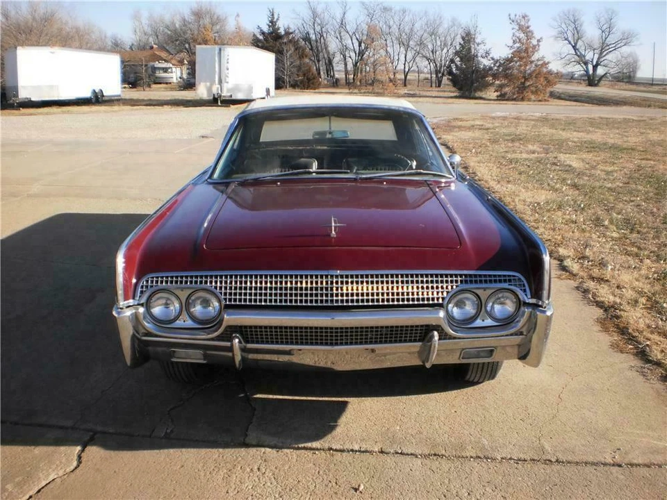 1961 Lincoln Continental 4th Gen - Image 4 of 4