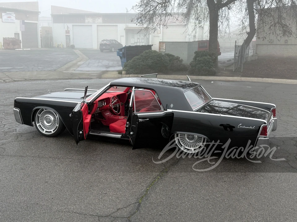 1961 Lincoln Continental 4th Gen - Image 9 of 16